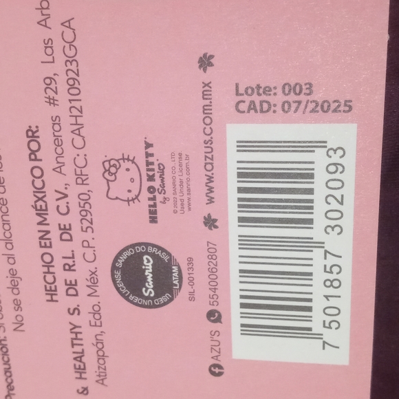 Hello Kitty Lip Gloss & Lip Balm Bundle - Picture 7 of 8